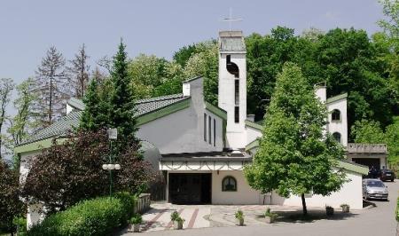 Župnijska cerkev sv. Cirila in Metoda